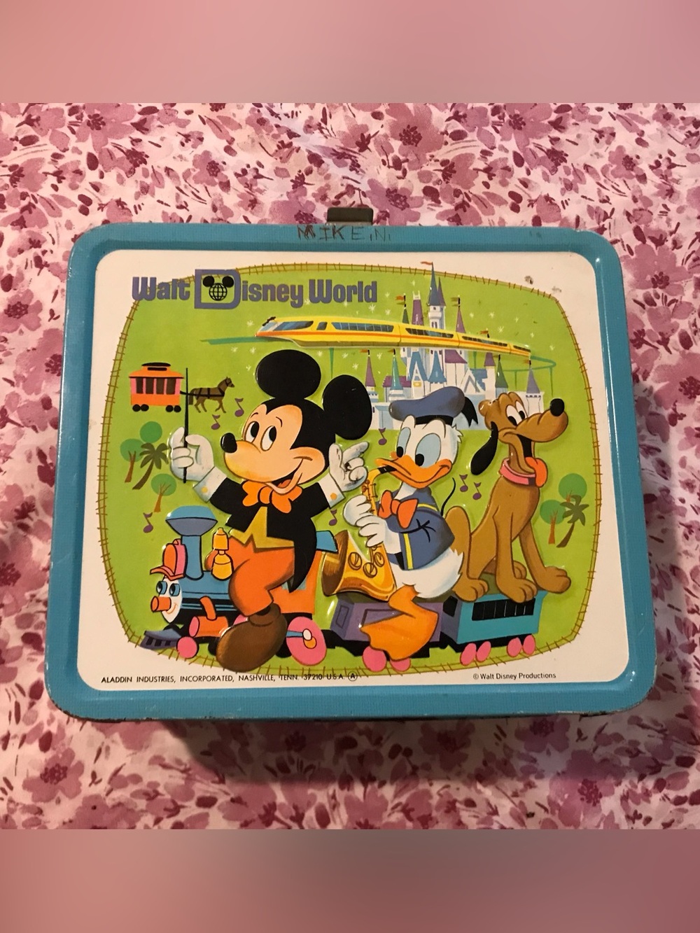 Vintage Walt Disney World Metal Lunchbox